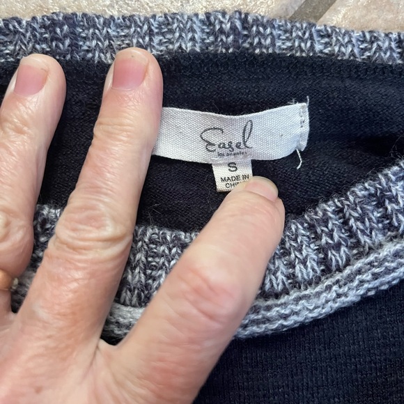 Easel Navy and Orange Retro Sweater - Sz Small - Picture 5 of 6